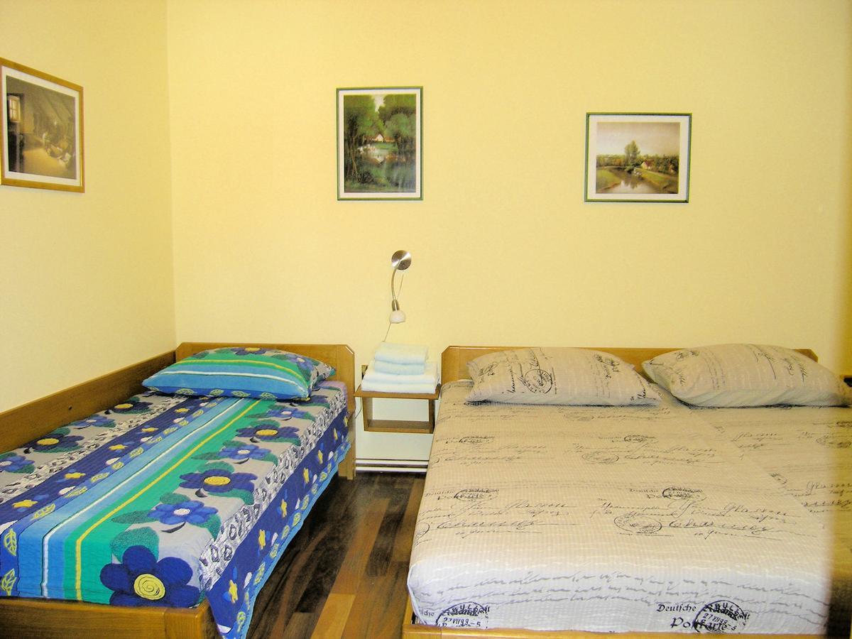 Apartments Oribella Krk Town Exterior photo